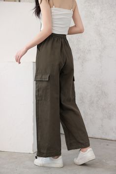 These wide-leg cargo pants are just what you need to get through the day. These baggy pants are perfect for running errands, heading to class, or relaxing at home. Made from a lightweight material, these pants will be your new go-to. Add a pop of color with a shirt or button-down top and pair it with your favorite sneakers.
Gender: WomenMaterial: PolyesterClothing Length: Full LengthClosure Type: Elastic Waist Wide Leg Cargo Parachute Pants, Relaxed Fit Wide-leg Utility Cargo Pants, Relaxed Fit Wide Leg Cargo Sweatpants, Wide Leg Relaxed Fit Cargo Sweatpants, Utility Wide Leg Cargo Style Sweatpants, Utility Wide Leg Cargo Sweatpants, Casual Full Length Sweatpants With Cargo Pockets, Casual Straight Parachute Pants With Cargo Pockets, Baggy Utility Cargo Pants With Elastic Waistband