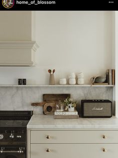 the kitchen counter is clean and ready for us to use