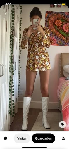 Felicity Shagwell, Moda 70s, Mamma Mia Disco, Retro Girl Outfits, 70's Outfits, Preppy Style Outfits, 1960s Fashion Women, Core Clothes, 70s Outfit