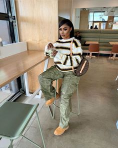 Fall Vineyard Outfits Black Women, Fly Girl Fall Outfits, Fall Inspo Black Women, Fly Fall Outfits Black Women, Fall Black Girls Outfit Ideas, Fall Outfits Women 2024 Trends, Streetwear Black Women Outfits, Streetwear Outfit Black Women, Casual Fall Outfits Black Women