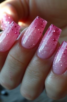 Pink Ombre Nails With Glitter, Easy Flower Nails, Aruba Nails, Pink Ombre Nails Glitter, Pink And White Ombre Nails, White Ombre Nails, Pink And White Ombre, Pink Tip Nails, Nagel Design