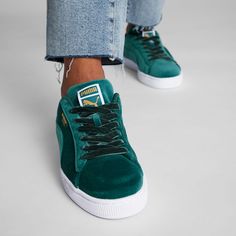 Puma Fenty Shoes, Stylish Sneakers Women, Puma Women Shoes, Puma Shoes Women, Womens Wide Shoes, Pride Shoes, Velvet Sneakers, Boho Shoes, Puma White