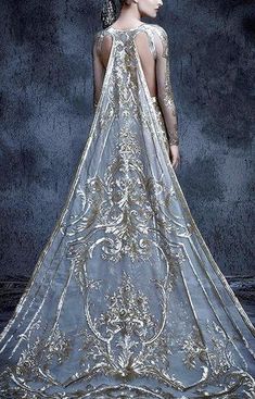 Michael Cinco Gaun Koktail, A Wedding Dress