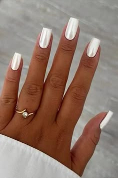 White Chrome Nails, Nagellack Trends, Chrome Nails Designs, White Chrome, White Nail Designs, Cat Eye Nails, Metallic Nails, White Nail