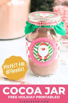 a Free Hot Chocolate Printable for Mason Jars Printables, perfect for easy homemade gifts, christmas parties, holidays season, made with free pattern and step by step tutorial from fleece fun Hot Chocolate Printable, Cocoa Mix Recipe, Easy Holiday Diy, Hot Chocolate In A Jar, Hot Cocoa Mix Recipe, Homemade Hot Chocolate Mix, Cocoa Gift, Easy Homemade Gifts, Hot Chocolate Gift