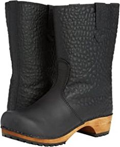 Sanita Damen Mila Boot Schlupfstiefel, Schwarz (Black 2), 40 EU: Amazon.de: Schuhe & Handtaschen Wood Shoes, Amazon Fashion, Wedge Boot, Chelsea Boots, Clogs, Chelsea, Ankle Boot, Wedges, Sandals