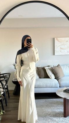 #outfits #dress #celebrity Modest White Dress Classy, Hijabi White Outfit, White Hijab Outfit Casual, Modest Outfit Inspo Summer, Classy Hijabi Outfits, White Dress Hijab Outfits, Elegant Outfit Hijab, Hijabi Summer Fits, Vacation Outfits Modest