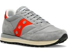 Gray Running Sneakers With Removable Insole, Suede Lace-up Running Shoes With Cushioned Footbed, Sports Walking Shoes With Rubber Sole Medium Fit, Medium Fit Low-top Walking Shoes With Cushioned Footbed, Comfortable Walking Shoes With Rubber Sole For Streetwear, Comfortable Cushioned Walking Shoes For Streetwear, Ortholite Insole Running Shoes For Streetwear, Gray Lace-up Walking Shoes With Removable Insole, Medium Fit Round Toe Walking Shoes For Sports