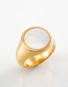 24 K gold-plated sterling silver signet ring with gem: black onyx, green malachite or mother-of-pearl. Silver version available with onyx or marble-like howlite. Jewelry size 13 (S) / 53 mm perimeter Jewelry size 16 (M) / 56 mm perimeter Jewelry size 20 (L) / 60 mm perimeter Modern Gold Opal Ring With Polished Finish, Timeless Gold Polished Moonstone Ring, Timeless Gold Moonstone Ring With Polished Finish, Classic Gold Opal Open Ring, Classic Gold Enamel Ring With Gemstone, Modern Gold Signet Ring With Cabochon, Classic Gold Open Ring Opal Ring, Classic Mother Of Pearl Round Rings, Classic Mother Of Pearl Rings As A Gift