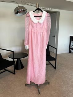 Retro pink collared dress Tagged Size: M  Pit to pit: 19"  Length: 54"  Arm: 26"  Waist: 29"  Price: $40 *missing button on sleeve*  SHIP TO CANADA & USA ONLY  ALL SALES FINAL  IG: @ judyjeanvintage  27 William St. Paris ON.  #vintage #retro #collared #60s #70s Pink Collared Dress, Collared Dress, Collar Dress, Dress Clothes For Women, Dress Outfits, Paris, Womens Dresses, Clothes For Women, Pink