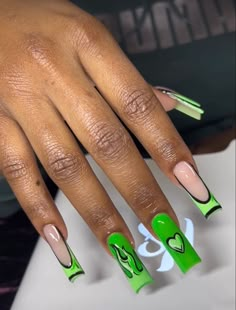 Lime Green Nails With Black, Buttercup Inspired Nails, Green And White Nails Acrylic, Dark Green And White Nails, Green And White Nail Designs, Green And Black Nail Designs, Black And Green Nails Designs, Green And Black Nails, Long Nail Art Designs