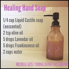 Homemade Hand Soap, Săpunuri Handmade, Diy Essentials, Diy Kosmetik, Homemade Products, Castile Soap, Young Living Oils, Diy Essential Oils, Homemade Beauty