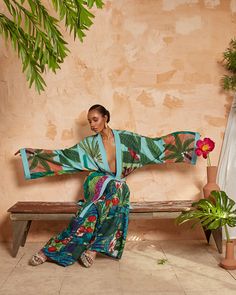 Moda Kimono, Kimono Gown, Traditional Kimono, Womens Kimono, Print Coat, Tropical Pattern, Kimono Cardigan, Kimono Fashion