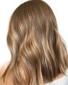 Golden Brown Hair Dye, Balyage Hair, Hair Curled, Golden Brown Hair Color, Golden Brown Hair, 6th Form, Brown Hair Color