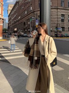 Korean Winter Outfits, Japan Outfits, Christmas Outfit Ideas, Winter Travel Outfit, Classy Winter Outfits, Japan Outfit, Winter Fashion Outfits Casual, Cold Outfits, Elegante Casual