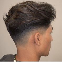 Haircut Selfie, Photo Hijab, Mens Hairstyles Fade, Undercut Long Hair, Taper Fade Haircut, Tapered Haircut