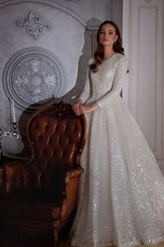 Bride Dress♡ Modest Bridal Dresses, Queen Wedding Dress, Laura Dresses, Plain Wedding Dress, Modest Bridal Gowns, Long Gown Design, Modest Wedding Gowns, Pretty Wedding Dresses