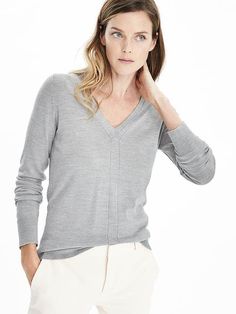 Banana Republic V-Neck Gray V-neck Sweater For Spring, Classic Gray V-neck Top, Merino Sweater, Merino Wool, Banana Republic, Long Sleeves, V Neck, Wool, Long Sleeve