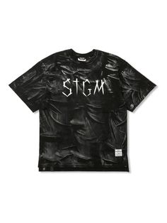 This is a unique short sleeve t-shirt by STIGMA that is made out of high quality and sturdy material. With unique design detail and trendy mood, you can style it for your young and casual daily outfit.- Paint dirty washed fabric- Graphic print on the front and back- 5 Woven labels detail- Round ribbed neckline Edgy Short Sleeve T-shirt With Text Print, Edgy Short Sleeve T-shirt With Graphic Design, Edgy Short Sleeve Graphic T-shirt, Edgy Graphic Design Short Sleeve T-shirt, Oversized Black T-shirt With Graffiti Print, Edgy Relaxed Fit T-shirt With Logo Print, Edgy Short Sleeve T-shirt With Graffiti Print, Grunge Short Sleeve T-shirt With Logo Print, Black Edgy T-shirt With Graffiti Print