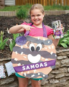 Grab everyone’s attention at booth sales with these DIY cookie costumes Scout Ideas Activities, Girl Scout Ideas Activities, Girl Scout Cookie Meme, Girl Scouts Brownies