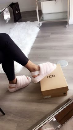 Ugg Slippers Outfit, Grey Ugg, Slippers Outfit, Outfit Grey, Ugg Slides, Grey Slippers, Ugg Slippers, Sheepskin Boots, Shoe Closet