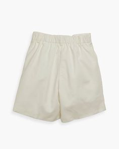 Distinct and elegant boy shorts in a timeless off-white. Crafted from breathable cotton, this refined contemporary style is an exceptional addition to your boys' wardrobe. Easy to dress up and down for school days, special occasions and holidays, our Bermuda shorts will keep your boy dapper through the warmer season. We love it styled with our popular linen shirts and a pair of ribbed knee-high socks for a timeless little boy's look. Classic White Bottoms With Built-in Shorts, Classic White High-waisted Bermuda Shorts, White Bermuda Shorts With Elastic Waistband, Classic White Bermuda Shorts, Classic White Bottoms For Summer, Classic White Summer Bottoms, Classic White Cotton Bermuda Shorts, White Classic Short Bottoms, White Bermuda Shorts With Built-in Shorts