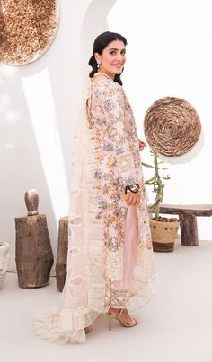 Ayeza Khan, J Fashion, Quick Saves, Clothes