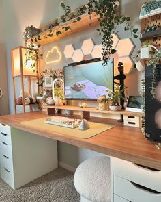 #gamerlife #adultgamer #hyggegaming #aesthetics #battlestationgoals Cozy Gamer Office, Gaming Setup Small Spaces, Office Game Room Ideas, Boho Gamer Room, Minimalist Office Decor Ideas, Gamer Office Ideas, Desk Set Up, Cozy Hobby Room, Cozy Game Room