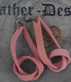 Pink Knot Leather Earrings with Brass Ear hooks  my new leather earrings in expressive colors made of genuine leather.  All my leather earrings are made of genuine leather by hand / without machines. They are made with nickel-free earrings, but can also be made in brass bronze, light silver or bright gold. Trendy Handmade Leather Earrings, Pink Leather Jewelry Gift, Adjustable Pink Leather Jewelry, Pink Leather Jewelry As Gift, Pink Leather Jewelry For Gifts, Pink Leather Jewelry For A Gift, Nickel Free Earrings, Free Earrings, Knot Earrings