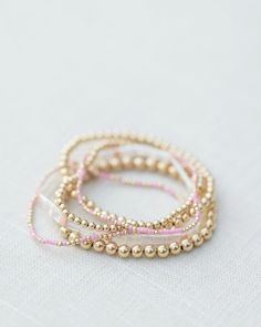 Aesthetic Beaded Bracelets, Pink Bead Bracelet, Fantasy Earrings, Preppy Jewelry, Engagement Earrings, Wrist Jewelry, Vintage Jewelry Necklace, Jewelry Accessories Ideas, Gold Jewelry Necklace