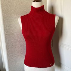 Nwt - St John Sport Sleeveless Turtleneck Crimson Knit Top, Size M. Orig. $290 Red Sleeveless Turtleneck Outfit, Red Sleeveless Turtleneck, Red Turtleneck Outfit, Sleeveless Turtleneck Outfit, Turtle Neck Sleeveless Top, Sleeveless Top Outfit, Png Outfits, Turtle Neck Sleeveless, Red Sleeveless Top