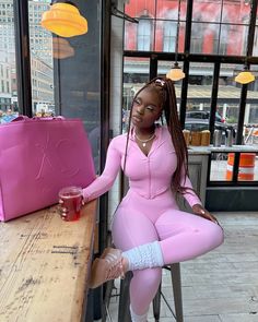 Pink Leggings Outfit, Bad And Bougie, White Party Outfit, Frontal Hairstyles, Leggings Outfit, Barbie Life, White Party, Pink Leggings