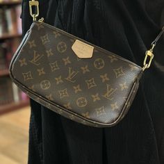 Louis Vuitton Multi Pochette Accessories. Brand New Never Used. Only Comes With The Large Pochette And Authentic Louis Vuitton Thin Leather Strap. None Of These Are Sold Separately In Store. Can Be Worn As A Crossbody. Lv Monogram Bag, Louis Vuitton Bumbag, Louis Vuitton Felicie Pochette, Louis Vuitton Keepall 55, Sac Louis Vuitton, Louis Vuitton Multi Pochette, Louis Vuitton Felicie, Pochette Accessories, Louis Vuitton Favorite