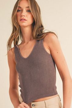 Get ready to rock this fitted reversible stonewashed ribbed tank! Its versatile V-neck/U-neck design and sleeveless cut make it perfect for a casual day out or for layering under a cute jacket. And did we mention it's seamless? Flare up your wardrobe with this must-have piece! Lining: no Materials: 92% Nylon, 8% Spandex Size Measurement (inch): OS: 12.0 (Bust), 17.0 (Length) Mom Beauty, Cycling T Shirts, Womens Jackets Casual, Cute Jackets, Leggings Kids, Ribbed Texture, Ribbed Tank Tops, Ribbed Tank, U Neck