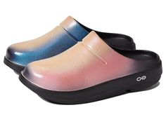 OOFOS OOcloog Luxe - Women's Shoes : Horizon : American Podiatric Medical Association (APMA) Approved. Awarded the APMA Seal of Acceptance for promoting good foot health and being of exceptional quality. Give soles a break by sinking into the rich cushioning of the OOFOS OOcloog Luxe clog. Unisex styles are built on a men's last, and may fit slightly wide on a women's foot. Man-made upper materials boast a glossy finish. Man-made lining. OOfoam footbed cushioning technology absorbs impact, cradl Clogs For Women, Orthotic Shoes, Foot Health, Beach Ready, Clogs Shoes, Dansko Professional Clog, Lower Back, Unisex Fashion, Tap Shoes