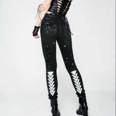 Cult Of Individuality Gypsy High Rise Black Destroyed Skinny Jean Nwt Msrp: $149 Size 31 Black Skinny Jean High Rise Factory Paint Splatter And Distressing Triangle Accent Design On Back Measurements: Rise: 10" Waist: 16 1/2" Inseam: 28 1/2" Fabric Content: 98% Cotton 2% Spandex A02 Edgy White Bottoms For Fall, Edgy Distressed Bottoms For Fall, Fitted Ripped Bottoms For Alternative Fashion, Edgy Ripped Bottoms For Concert, Fall Edgy Distressed Bottoms, Distressed Fitted Alternative Bottoms, Fitted Distressed Alternative Bottoms, Edgy Jeans For Alternative Fashion In Spring, Punk Style Distressed Fitted Bottoms