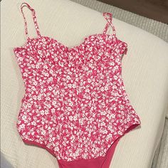 Zara Pink Floral Bodysuit Nwt Never Worn Feminine Fitted Floral Print Swimwear, Lined Fitted Swimwear For Spring, Fitted Floral Print Feminine Swimwear, Fitted Lined Bodysuit For Vacation, Fitted Bodysuit For Spring And Summer, Feminine Fitted Bodysuit For The Beach, Spring Beach Bodysuit With Underwire, Feminine Fitted Bodysuit For Summer, Summer Pink Underwire Bodysuit