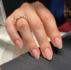 Minimalistic Nails, Nail Theory, Unghie Sfumate, Salon Nails, Subtle Nails, Nice Nails, Minimal Nails, Work Nails