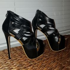 Super High Sexy Platform Heels. Heel Is 6inch+. Black With Some Gold. Shoe Says Size 40. Fits Like A Size 9. Club Heels With Platform, Platform Heels For Club, Fitted Platform Heels For Date Night, Edgy Black Heels For Club, Glamorous Club Heels With 4-inch Heel, Glamorous Black Heels For Club, Fitted 4-inch Heels For Club, Glamorous Fitted Heels For Night Out, High Heel Shoes For Going Out