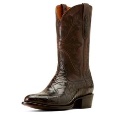 A style for those who appreciate traditional Western heritage and top-quality craftsmanship, our James is made of premium American Alligator belly sourced from Louisiana. Handcrafted by artisans in León, Mexico, this boot is supple and supremely comfortable with zero break-in time. Bench Made James Western Boot | Product Features : 0 : Premium American alligator belly leather, 1 : Removable All Day Cushioning insole with genuine vegetable tanned, anti-odor leather sock liner that molds to your f American Alligator, Leather Socks, Leather Cowboy Boots, Western Boot, Liner Socks, Leather Conditioner, All Colors, Western Boots, High Quality Leather