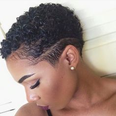 Fly natural with fade and texture Short Black Haircuts, Natural Hair Transitioning, Tapered Natural Hair, Natural Hair Cuts, Pelo Afro, Big Chop, Penteado Cabelo Curto, Natural Hair Journey