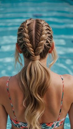 Looking for pool hairstyles ideas for summer days? Check out our blog post for easy, long hair, short hair, cute, curly, and curly hair suggestions. Whether you have medium hair or are looking for quick and easy swimming styles, we've got you covered with protective measures. Find quick and easy, summer-ready hairstyles for any hair length! Swimming Styles, Ready Hairstyles, Cute Styles, Hair Cute, Summer Gathering, Swim Team