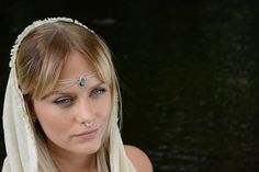 The Silver Head Chain features a drop-shaped gemstone with round balls on the lower edge. Worn draped over the crown of the head or as a Necklace. The Labradorite centrepiece is decorated with 3 chains draped on each side. This piece of jewelry work well dressed up or worn casually. This timeless design is perfect for festivals, weddings & any day that needs some extra sparkle! Size Guide: Adjustable size with a lobster clasp on the backside Material: Brass (nickel free) Stone: Drop-shaped L Elegant Handmade Sterling Silver Body Jewelry, Elegant Handmade Silver Body Jewelry, Handmade Silver Body Jewelry, Delicate Silver Jewelry For Festivals, Delicate Silver Festival Jewelry, Bohemian Sterling Silver Body Jewelry As Gift, Bohemian Sterling Silver Body Jewelry For Gift, Bohemian Silver Jewelry For Wedding, Delicate Adjustable Silver Body Jewelry