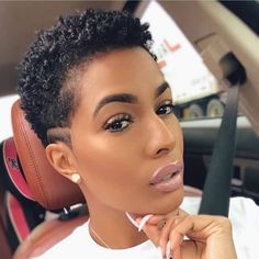 Tapered Haircut Black, Tapered Hairstyles, Short Taper Haircut, Natural Haircuts, Natural Hair Haircuts, Ladies Hairstyles, Cabello Afro Natural, Short Natural Haircuts, Finger Wave Hair