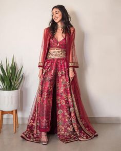 Mehendi Outfits, Diwali Outfits, Indian Outfits Lehenga, Traditional Indian Dress, Stylish Party Dresses