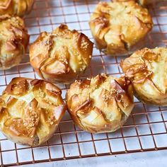 baked pastry items cooling on a wire rack