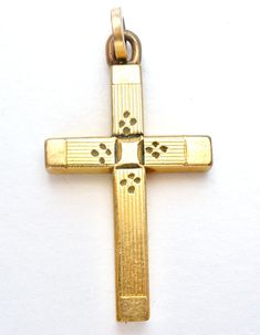 Antique Religious Jewelry - This is a gold filled etched Victorian cross pendant that is reversible and can be worn on either side. It is 1.1" (28mm) long, slightly over over .5" (15mm) wide. Nickel-free Gold Crucifix Jewelry, Nickel-free Gold Cross Necklace, Gold Cross Necklace With Nickel-free Cross Pendant, Antique Gold Cross Pendant Jewelry, Engraved Brass Cross Jewelry, Gold Spiritual Cross Necklace With Engraving, Gold Cross Pendant Necklace For Memorial, Gold Crucifix Jewelry For Commemoration, Gold Cross Pendant Necklace For Memorials