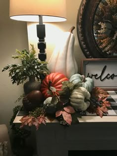 Fall Autumn Mantle pumpkins Fall Mantel Decoration Ideas, Fall Console Table Decor Ideas Entryway, Call Mantle Decor, Fall Entertainment Center Decor, Fall Mantle Decor Ideas, Pumpkin Mantle Decor, Fall Tablescapes Autumn Centerpieces, Fall Entry Table Decor, Fall Fireplace Decor Mantles