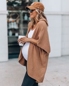 20 Maternity Outfits at All price Points - Cella Jane Maternity Capsule Wardrobe, Spring Maternity Outfits, Trendy Maternity Outfits, Spring Maternity