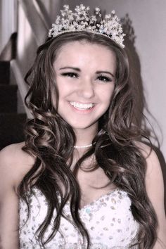 My step daughters prom looking very pretty. Prom Looks, Prom